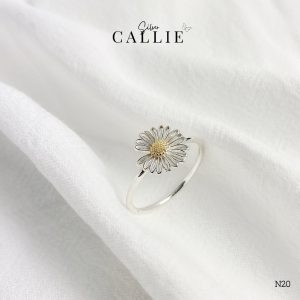 N20 - Nhẫn Callie Silver hoa cúc rớt cánh-000