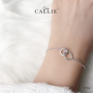 Vòng tay bạc Callie Silver kiểu chữ G móc hình vuông đính hạt - VT24.3