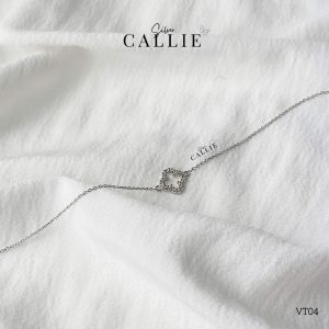 Vòng tay bạc Callie Silver kiểu hoa xi bạch kim