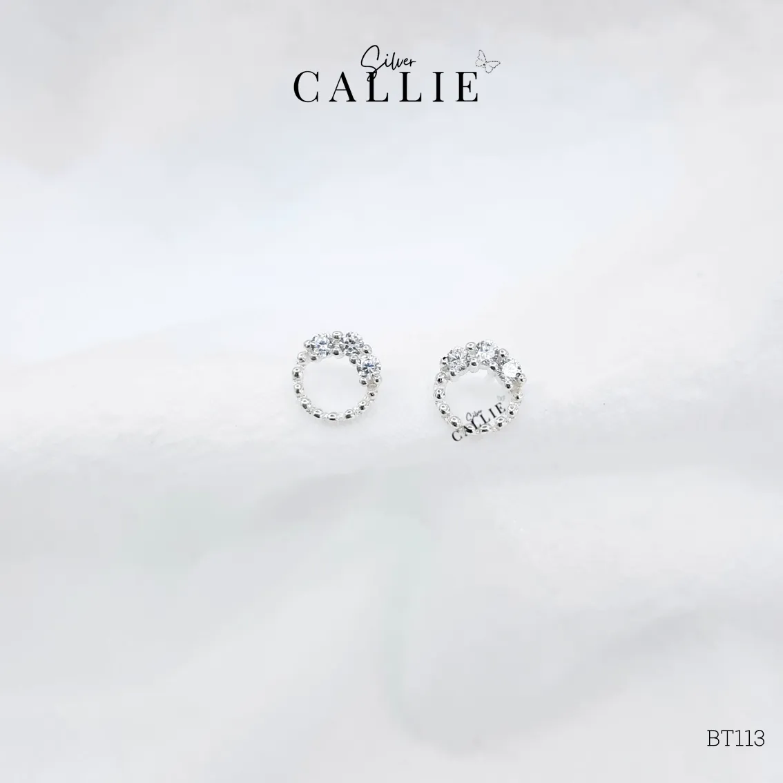BT113 - Bông tai bạc Callie Silver vòng tròn 3 viên đá