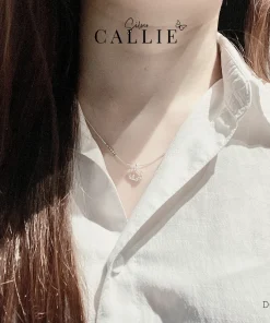 Alternative view of DC160 - Dây chuyền bạc Callie Silver vòng nguyệt quế