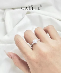 Alternative view of N211 - Nhẫn bạc Callie Silver thiết kế viên chủ trái tim đính đá xung quanh