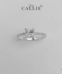 N276 - Nhẫn bạc Callie Silver viên chủ đá vuông đính đá hai bên