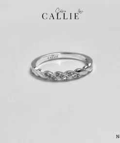 N499 - Nhẫn Bạc Thiết Kế Callie Silver Đính Đá Xoắn