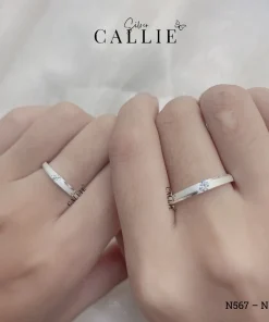 Alternative view of N567 - N568: Nhẫn đôi bạc Callie Silver 1 viên chủ đai cát hai bên