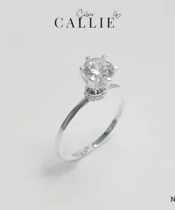 N631 - Nhẫn Bạc Callie Silver 1 Viên Chủ Đế Tròn