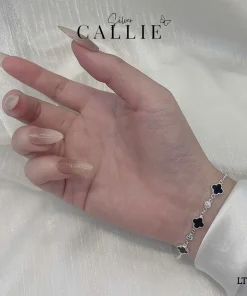 Alternative view of LT241 - Lắc tay bạc Callie Silver cỏ 4 lá đen dây rút