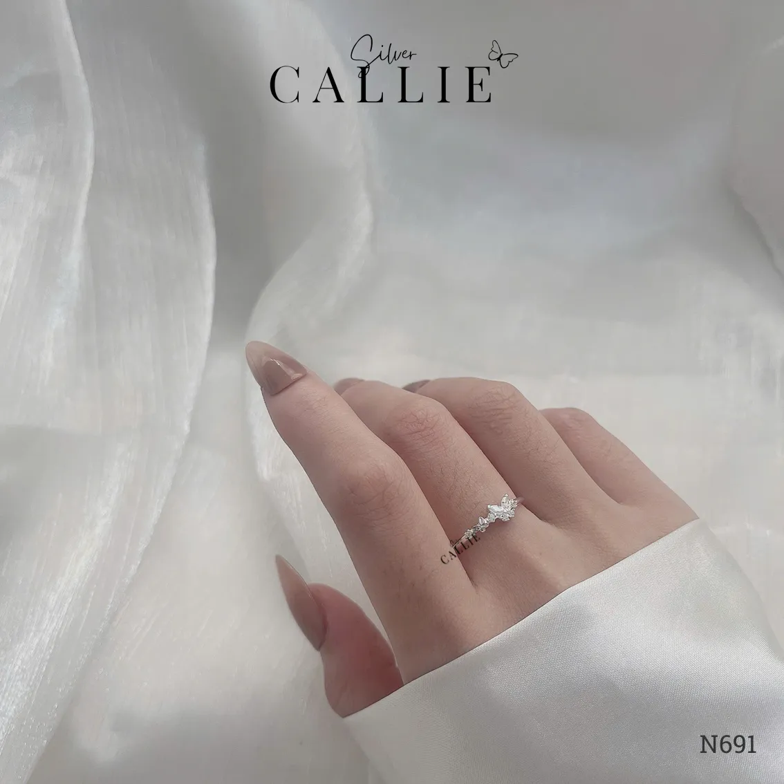 N691 - Nhẫn bạc Callie Silver bươm bướm cắt máy - Hình ảnh 2
