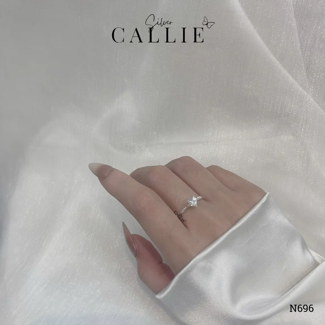 N696 - Nhẫn bạc Callie Silver 1 viên chủ tim đế vô cực - Hình ảnh 2