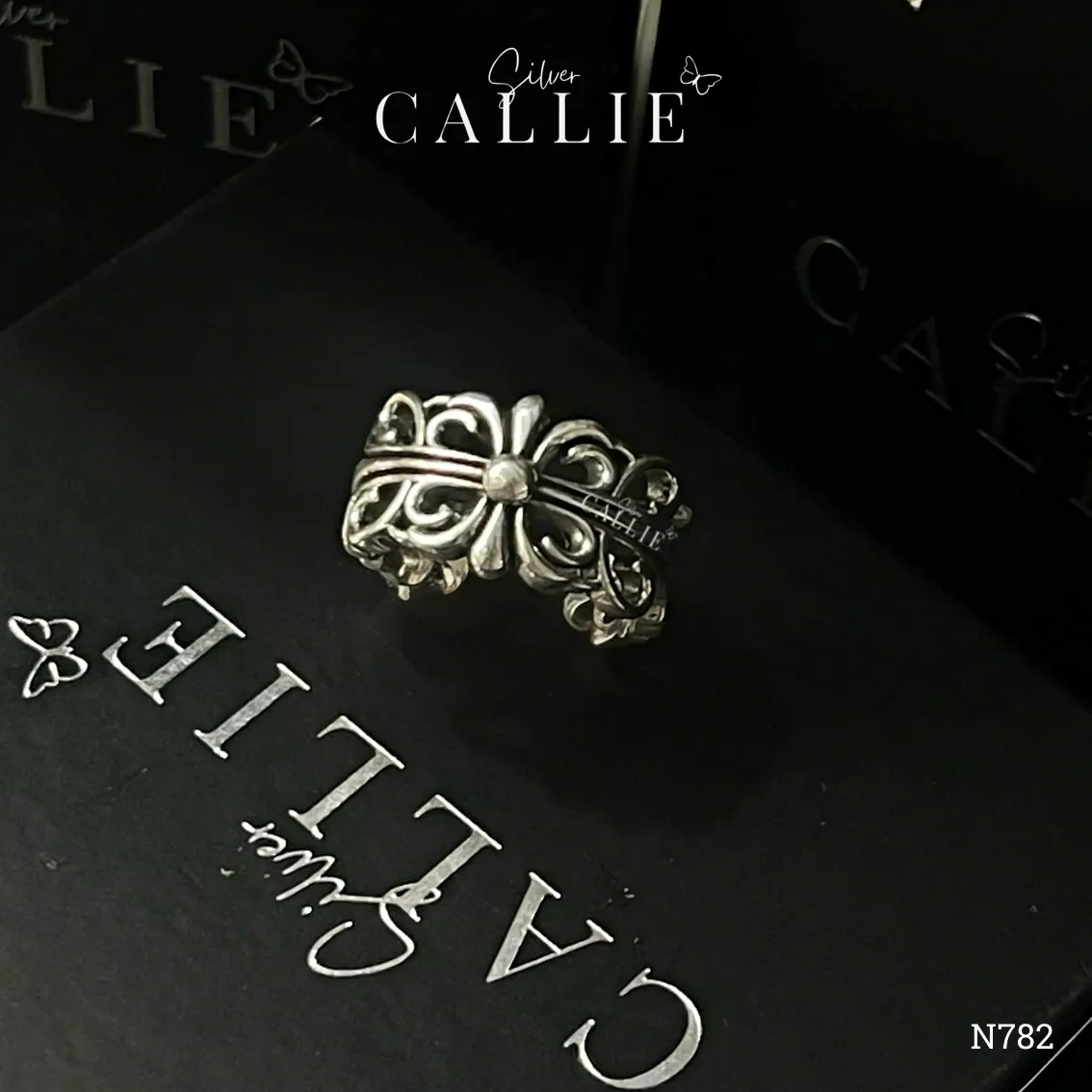 N782 - Nhẫn bạc Callie Silver nam hoạ tiết