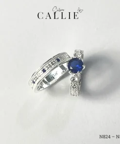 N824 - N825: Nhẫn Bạc Thiết Kế Callie Silver Đai Cổ Điển