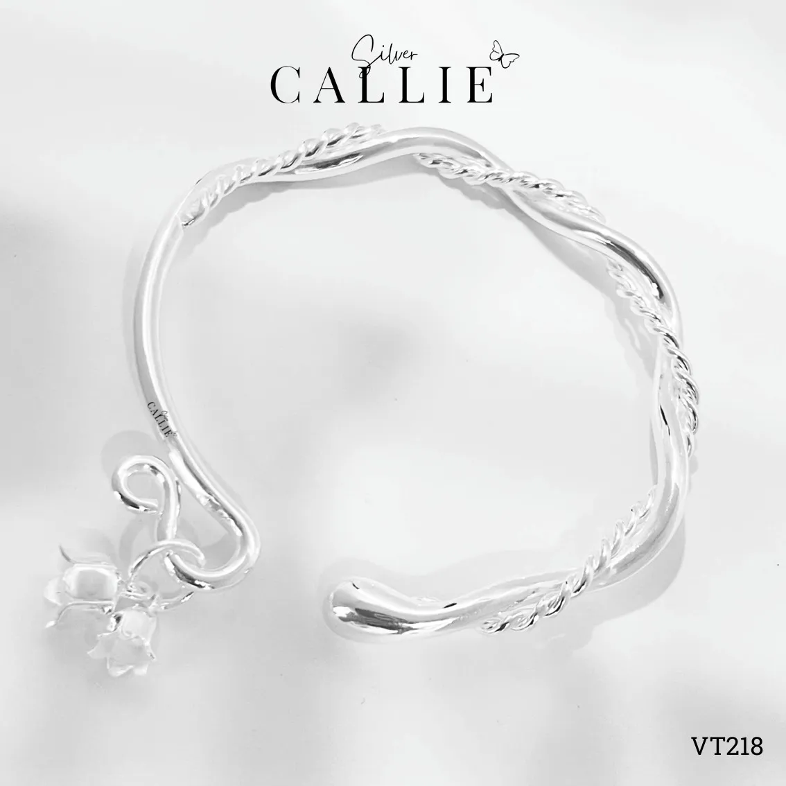 VT218 - Vòng tay bạc thiết kế Callie Silver Vòng Xoắn Gắn Charm Hoa Lily - Hình ảnh 3