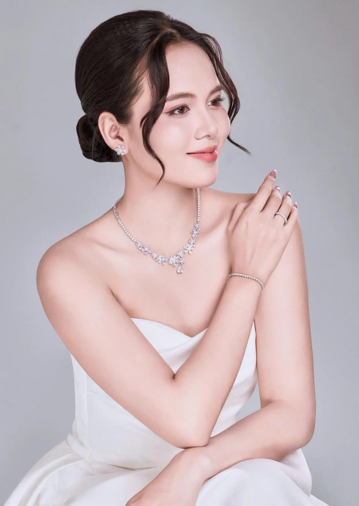 DC410 - LT329 - BT277: Bộ Trang Sức Callie Silver Cô Dâu Hoa Anh Đào - Image 2
