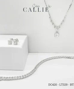 DC420 - LT329 - BT284: Bộ trang sức bạc Callie Silver Mặt Vuông Đính Đá